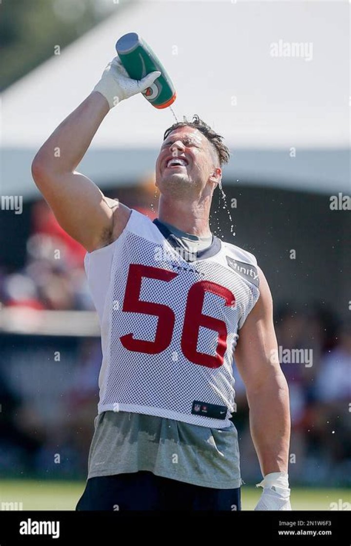 Astonishing Wealth: Uncovering the Net Worth of Legendary Linebacker Brian Cushing