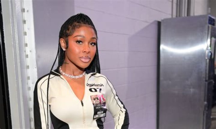Exploring the Journey of Jayda Berkman: A Rising Star in the Music Industry