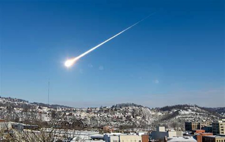 Meteor Explodes Over Manhattan: A Historical Event on 07-16-2024