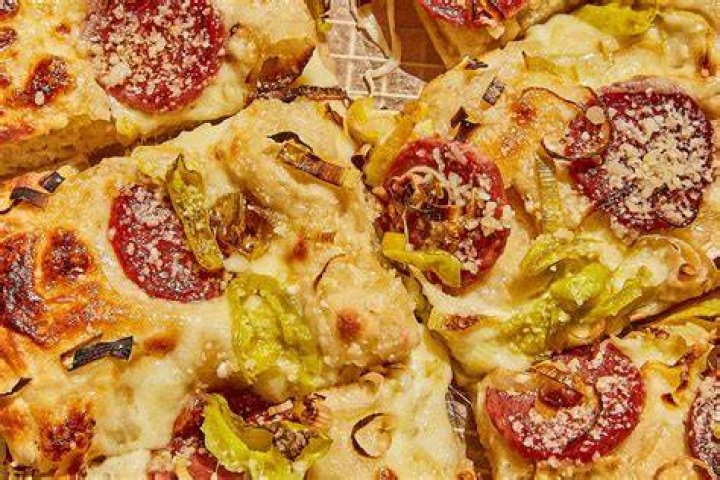 Pepperoncini Pizza: A Delicious Twist on a Classic Favorite