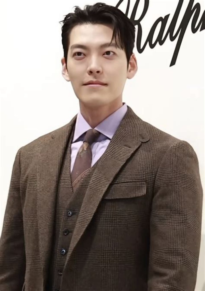 Shin Jae-eun: A Rising Star in the Korean Entertainment Industry