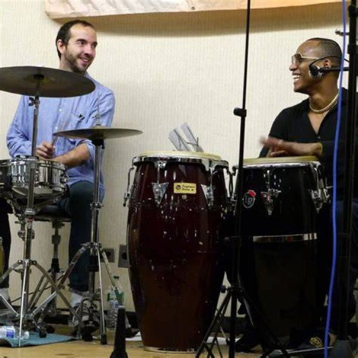 Steve Hewitt: The Drumming Virtuoso